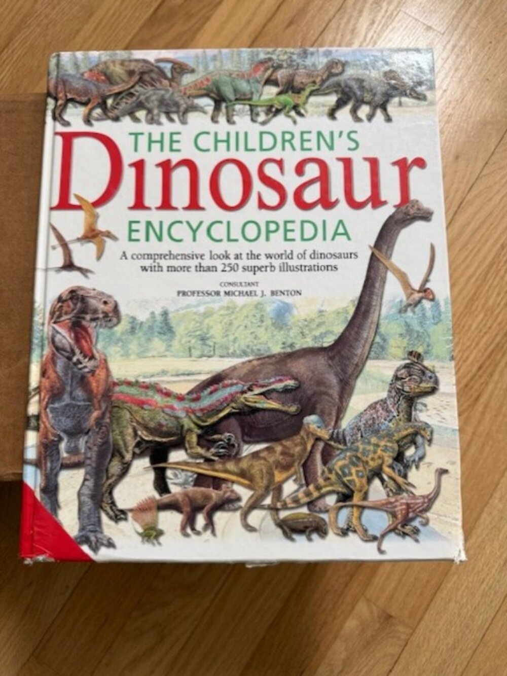 The Children's Dinosaur Encyclopedia 2000 by Michael Benton Hard Cover Book